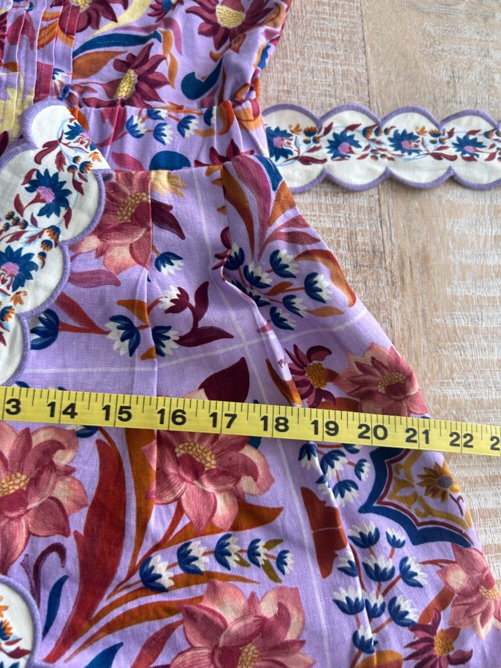 Farm Rio Flower/Floral Tiles Lilac Scalloped Linen Romper Size Medium NWT - Picture 12 of 16